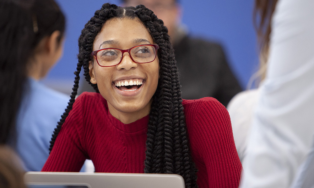 2022_0057_1000wx600h Smiling higher education student